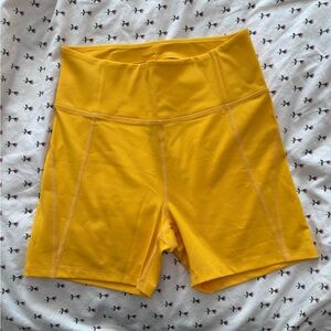 Girlfriend Collective Run Shorts Yellow L